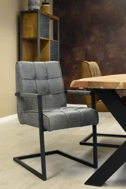 HUUS Eettafels*Boomstamtafel Live Edge