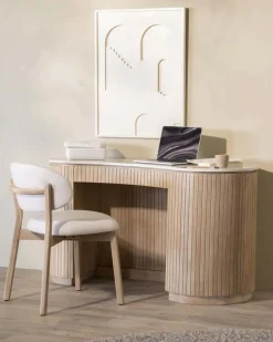 HUUS Bureaus*Bureau Kira